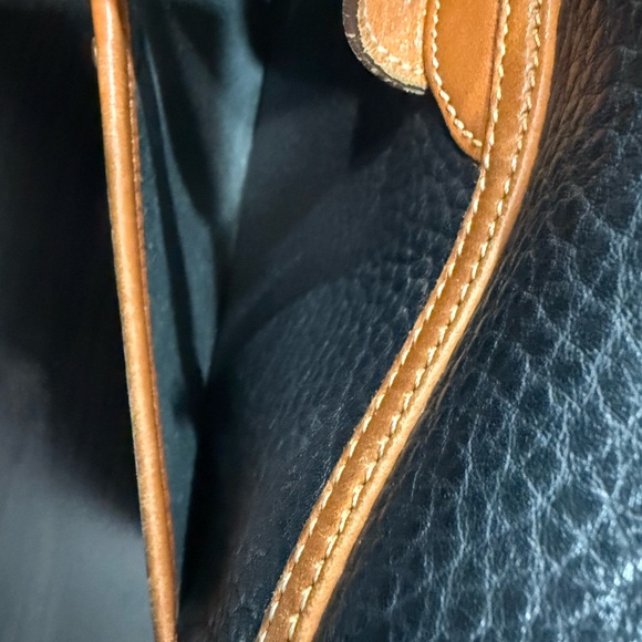 Vintage Dooney Bourke All Weathered Leather Essex Black Pebbled Crossbody Purse - Picture 7 of 15